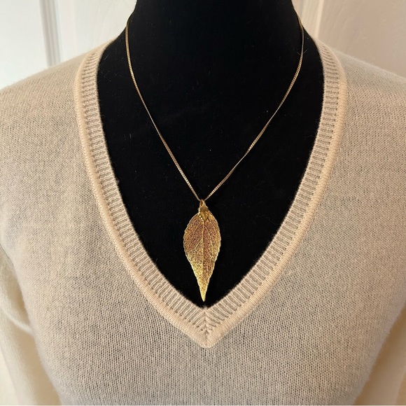 Charter Club 100% Cashmere 2-Ply V-Neck Sweater - Picture 4 of 8